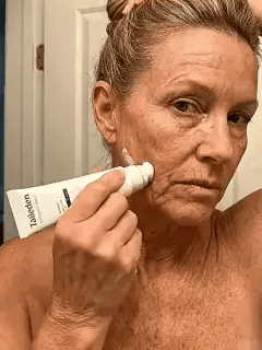 The AuraLift 5-Roller Sculpting Cream — Next-Gen Anti-Aging Lift +50% OFF